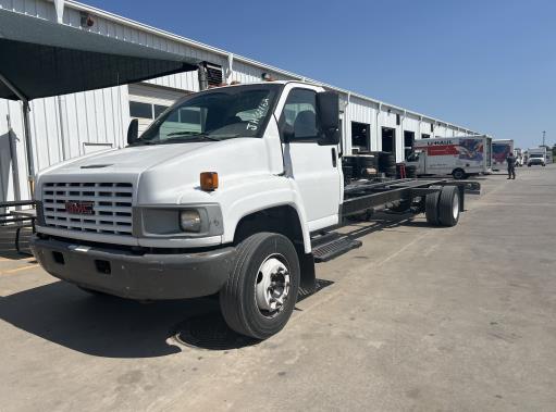 Used 2007 26 ' Cab and Chassis for sale
