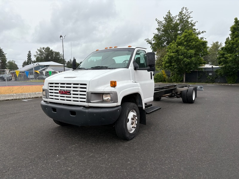 Used 2008 26 ' Cab and Chassis for sale
