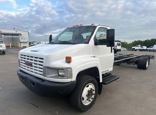 Used 2008 26 ' Cab and Chassis for sale