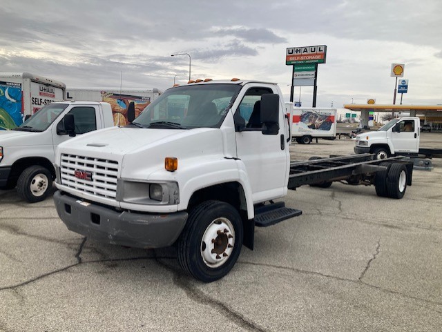 Used 2005 26 ' Cab and Chassis for sale