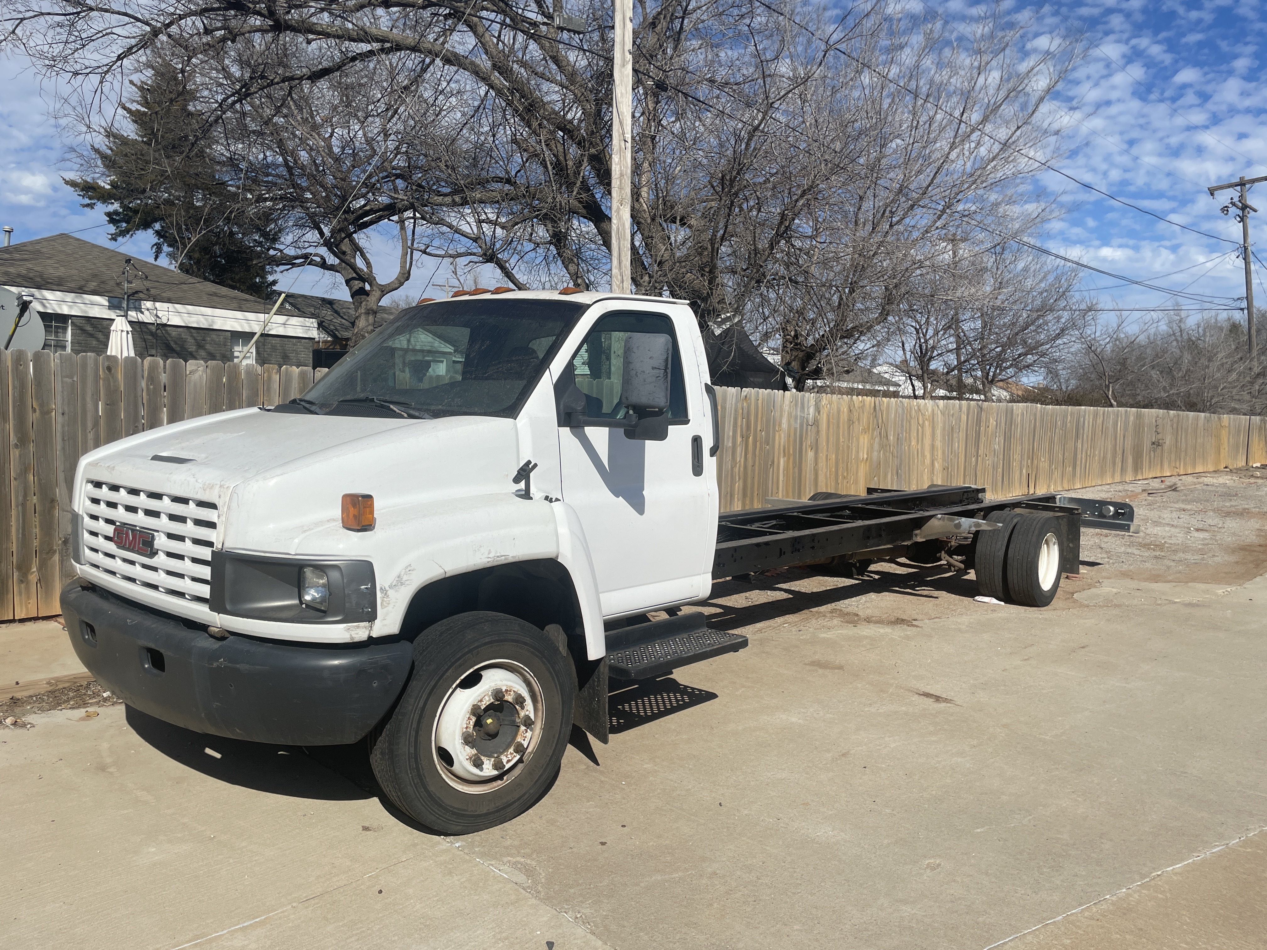 Used 2007 26 ' Cab and Chassis for sale