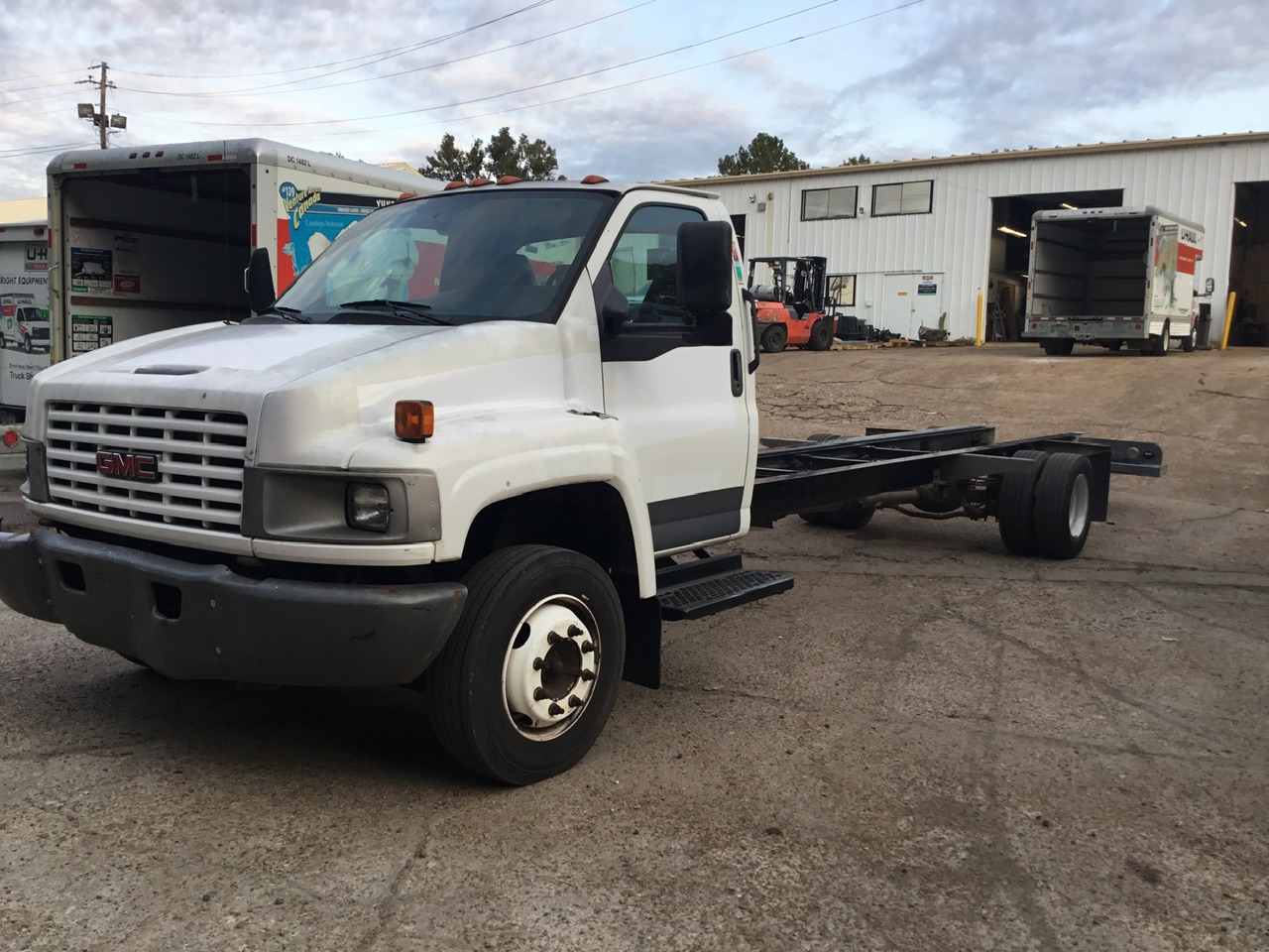 Used 2007 26 ' Cab and Chassis for sale