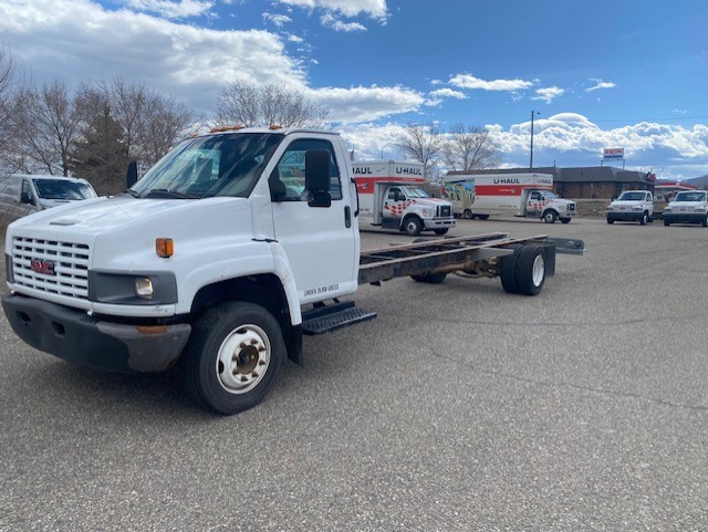 Used 2006 26 ' Cab and Chassis for sale