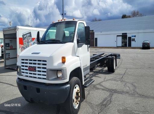 Used 2007 26 ' Cab and Chassis for sale