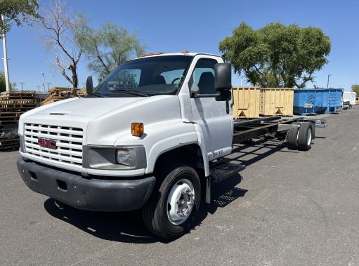 Used 2008 26 ' Cab and Chassis for sale