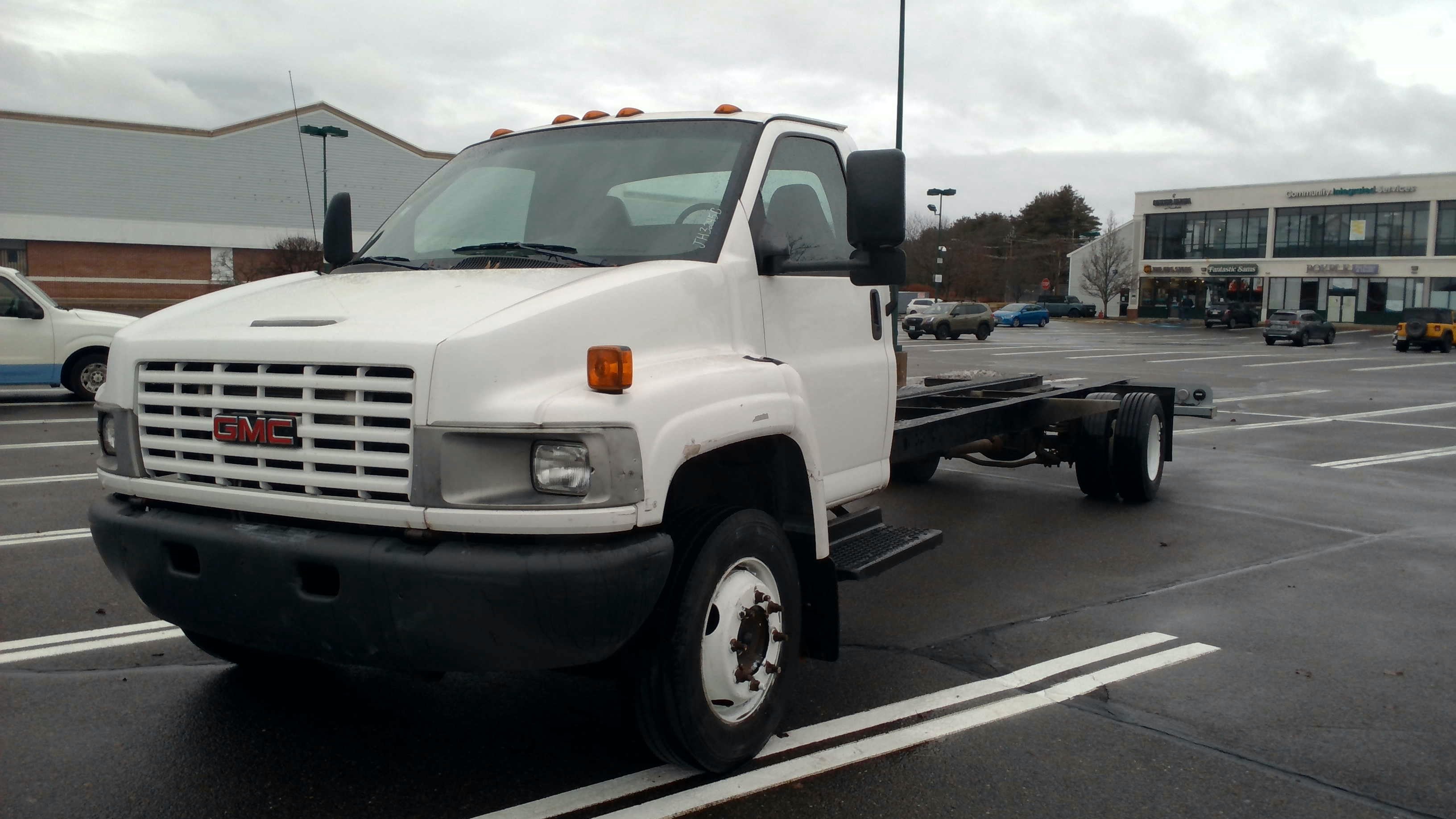 Used 2008 26 ' Cab and Chassis for sale