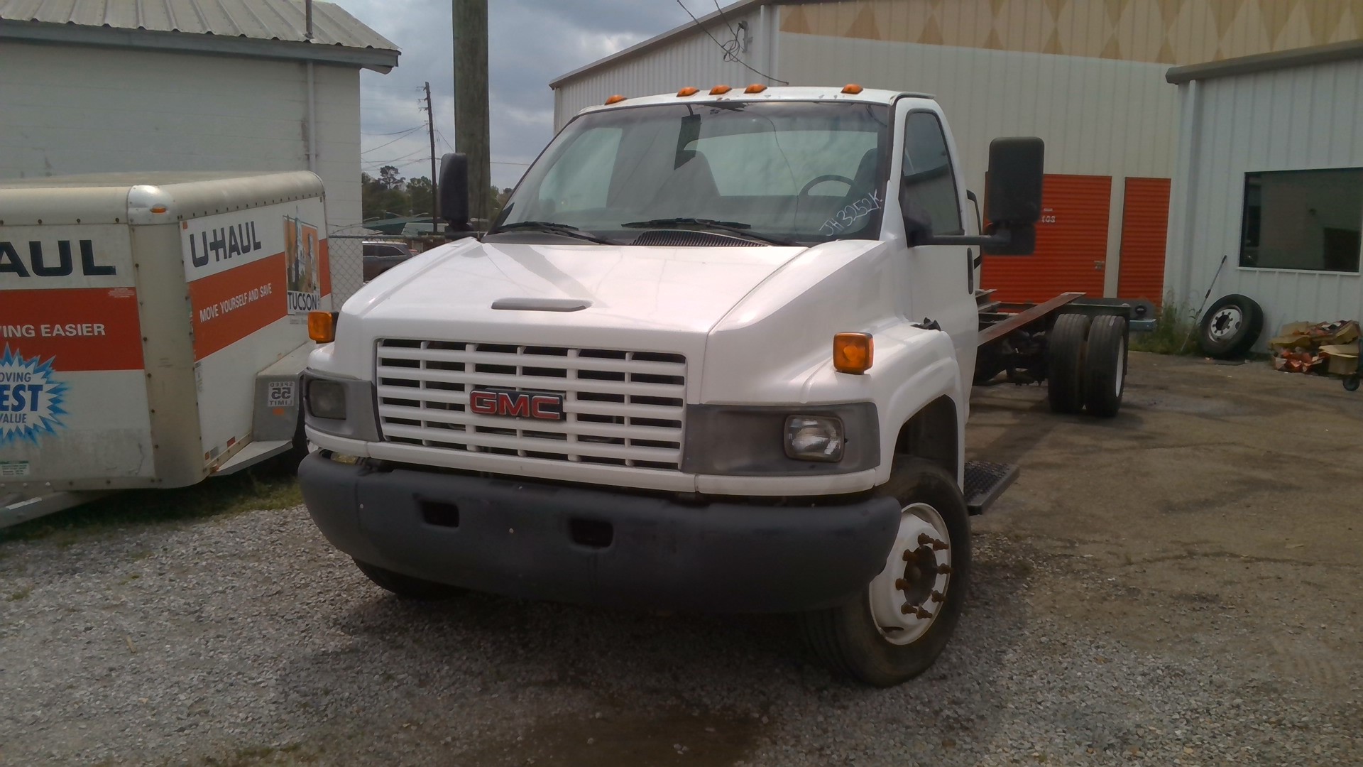 Used 2005 26 ' Cab and Chassis for sale