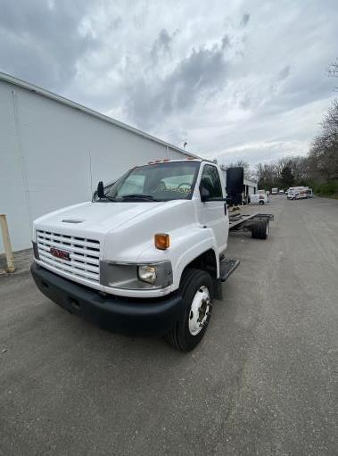 Used 2008 26 ' Cab and Chassis for sale