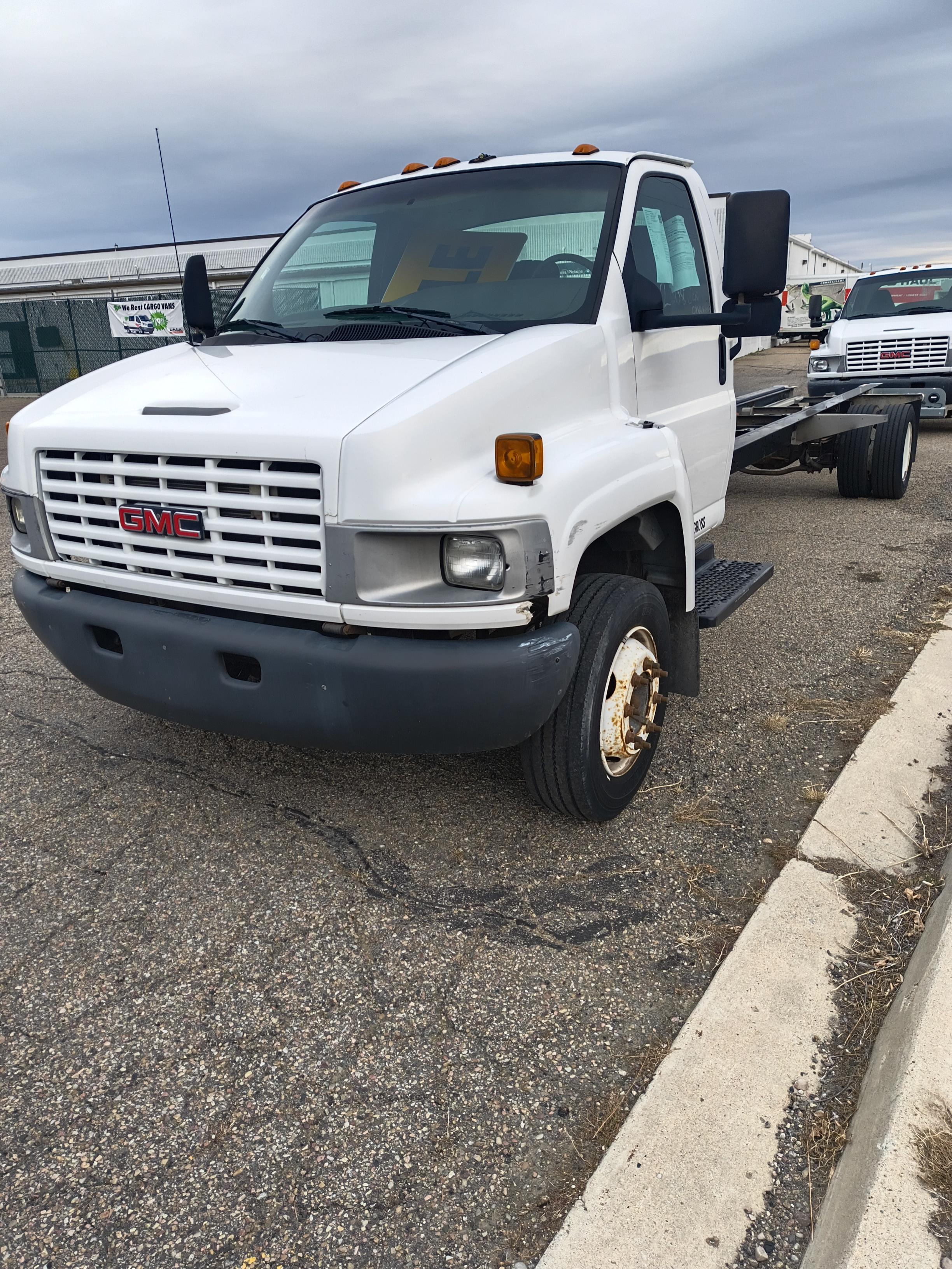 Used 2008 26 ' Cab and Chassis for sale