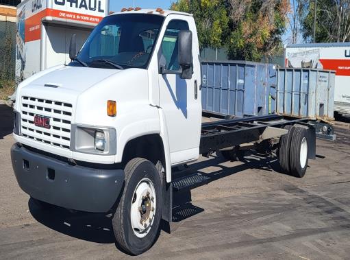 Used 2006 26 ' Cab and Chassis for sale