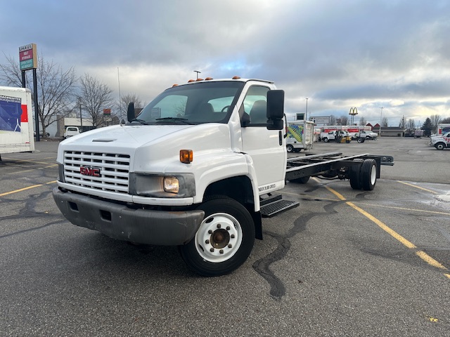 Used 2008 26 ' Cab and Chassis for sale