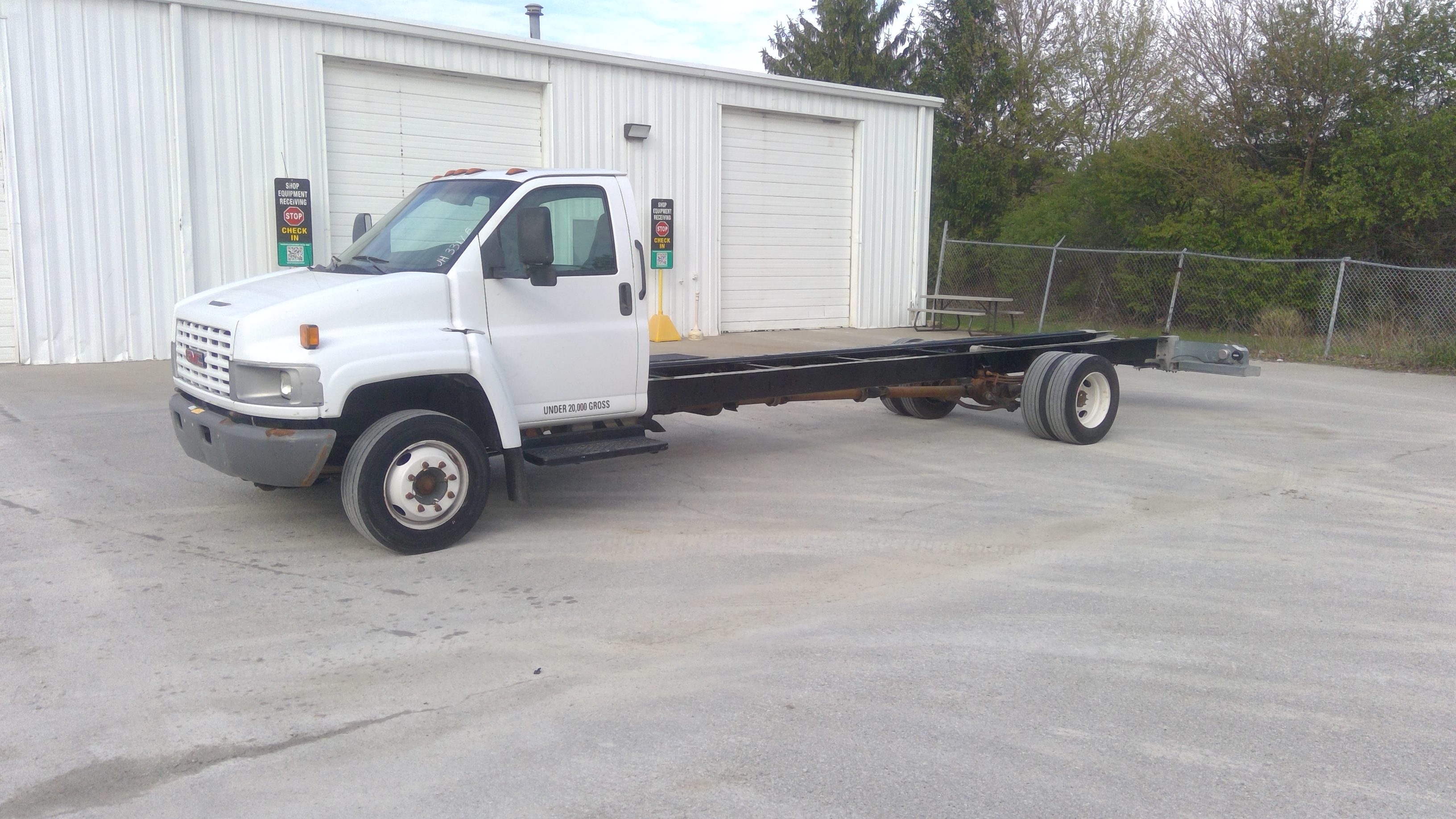 Used 2008 26 ' Cab and Chassis for sale
