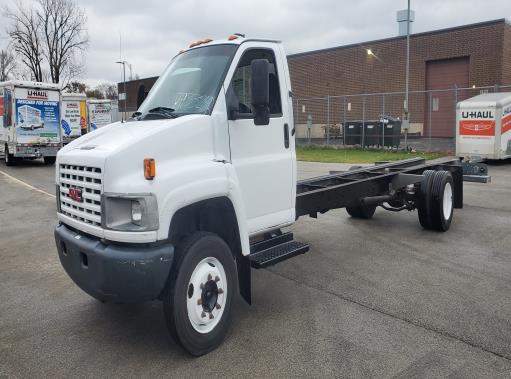Used 2008 26 ' Cab and Chassis for sale