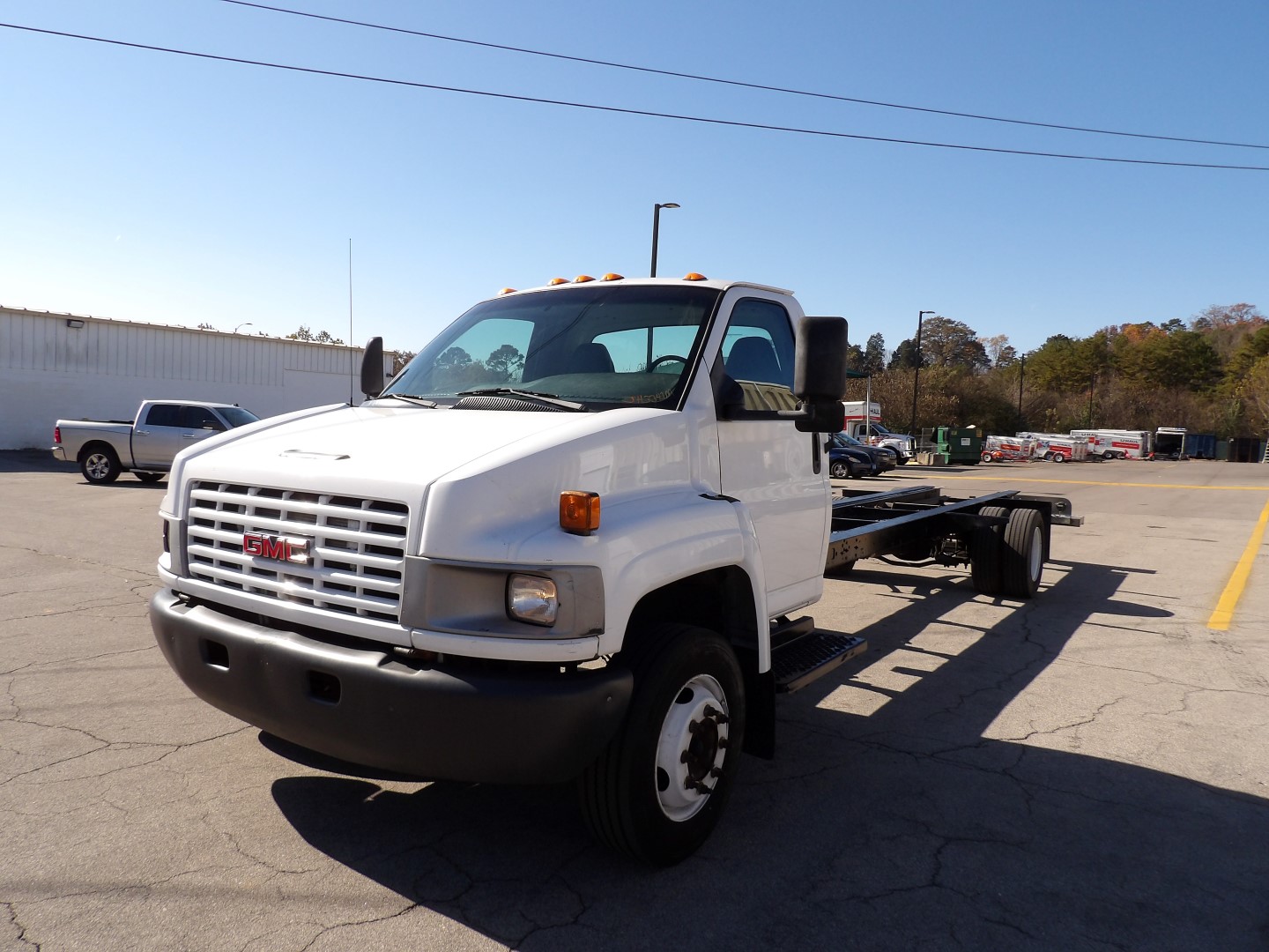 Used 2006 26 ' Cab and Chassis for sale