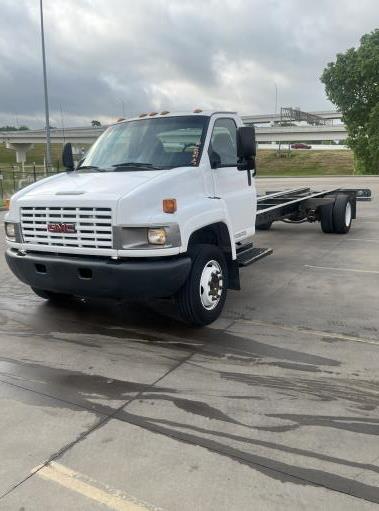 Used 2008 26 ' Cab and Chassis for sale