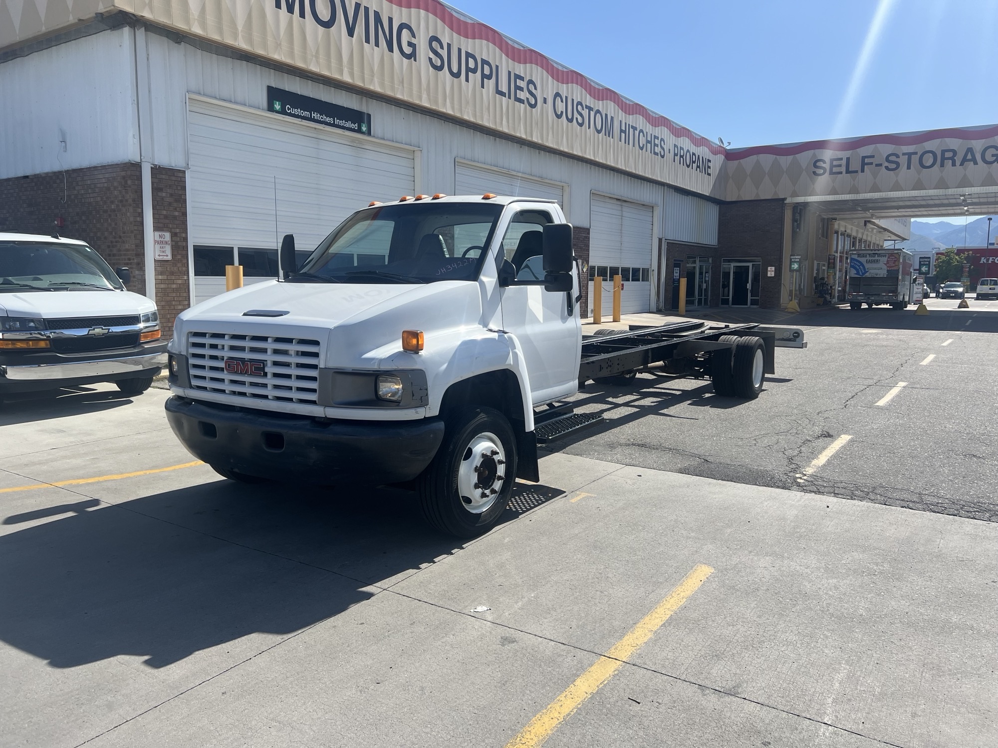 Used 2006 26 ' Cab and Chassis for sale