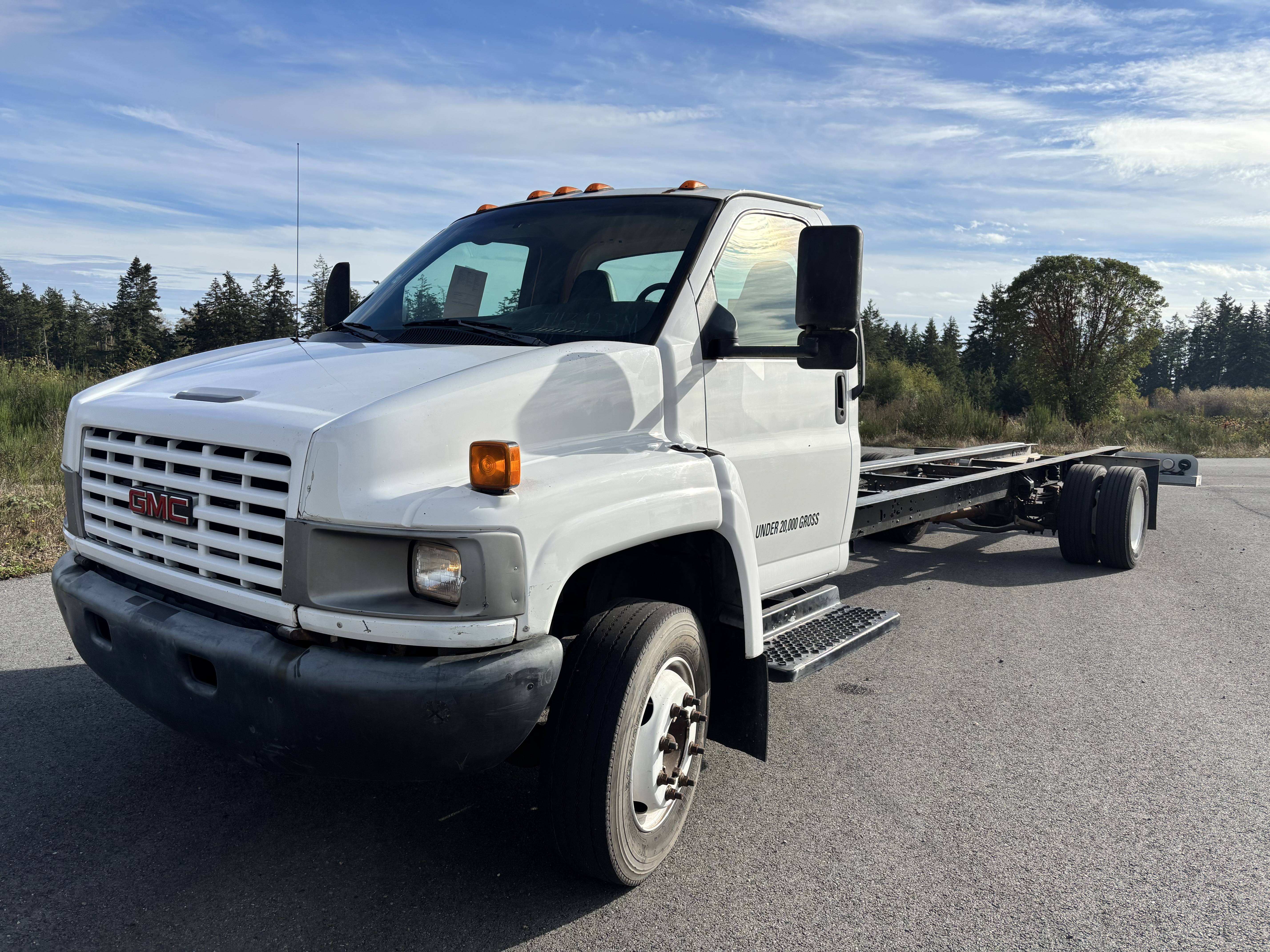 Used 2006 26 ' Cab and Chassis for sale