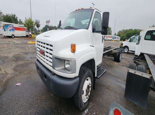 Used 2006 26 ' Cab and Chassis for sale