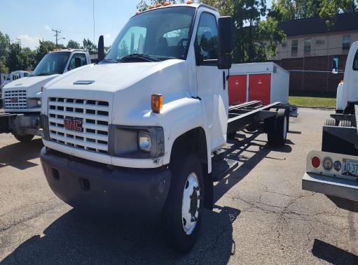 Used 2006 26 ' Cab and Chassis for sale