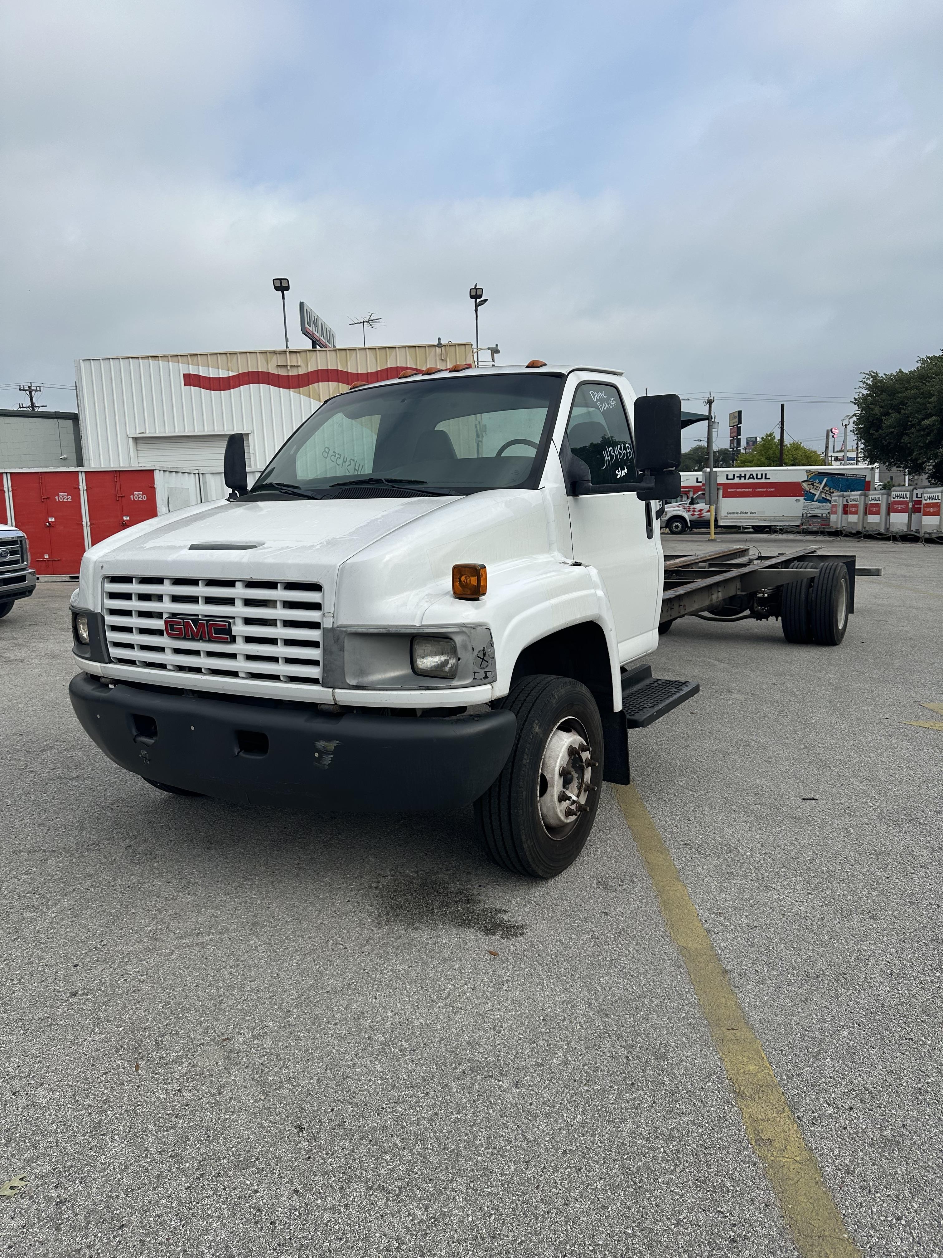 Used 2008 26 ' Cab and Chassis for sale