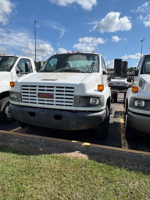 Used 2006 26 ' Cab and Chassis for sale