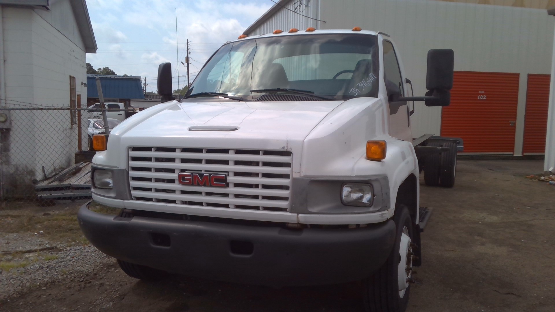 Used 2006 26 ' Cab and Chassis for sale