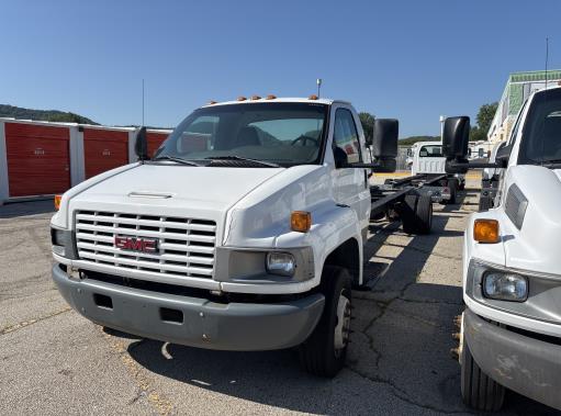 Used 2006 26 ' Cab and Chassis for sale