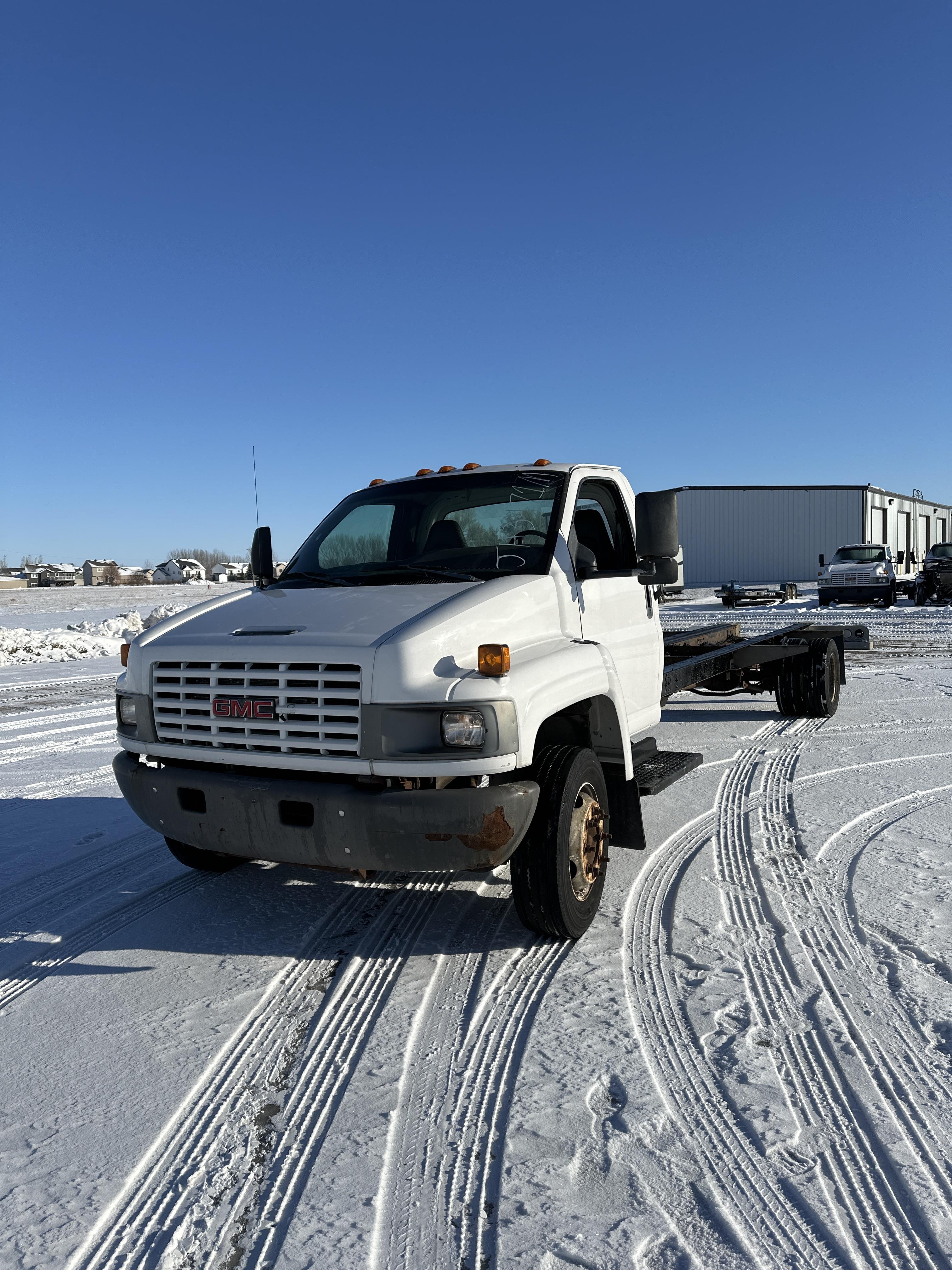 Used 2006 26 ' Cab and Chassis for sale