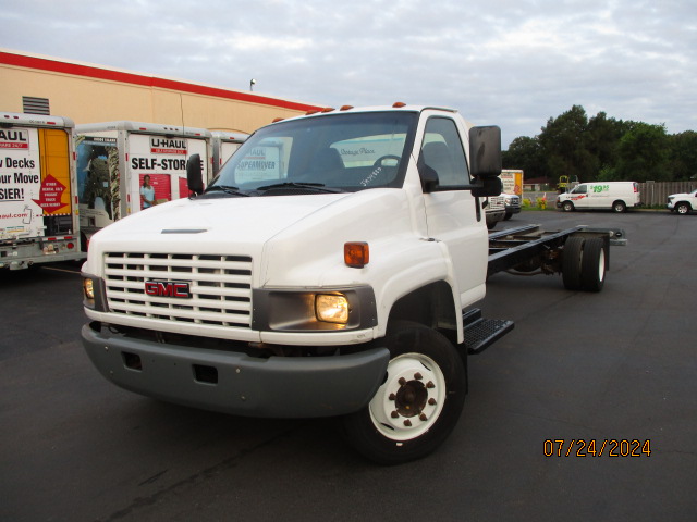 Used 2008 26 ' Cab and Chassis for sale