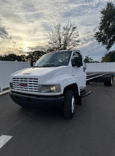 Used 2008 26 ' Cab and Chassis for sale