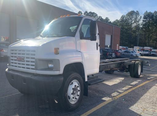 Used 2008 26 ' Cab and Chassis for sale