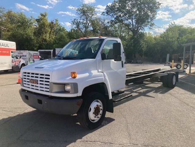 Used 2006 26 ' Cab and Chassis for sale