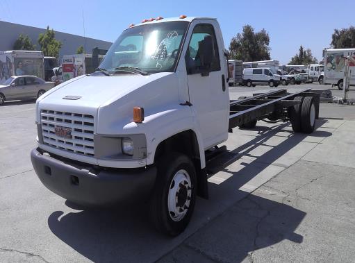 Used 2006 26 ' Cab and Chassis for sale