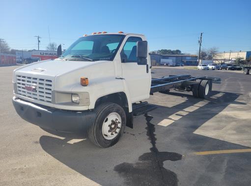 Used 2008 26 ' Cab and Chassis for sale