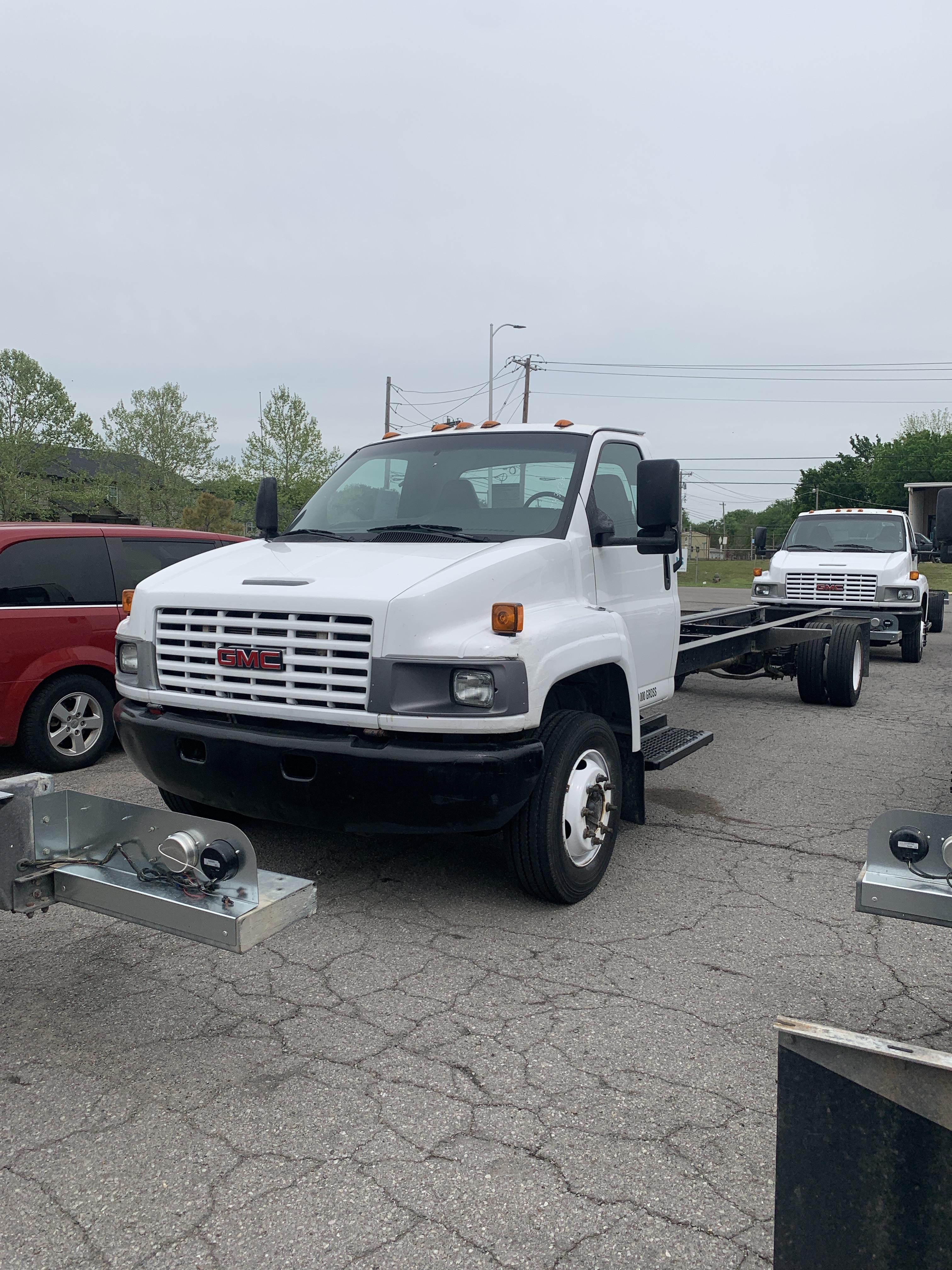 Used 2008 26 ' Cab and Chassis for sale