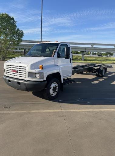 Used 2008 26 ' Cab and Chassis for sale