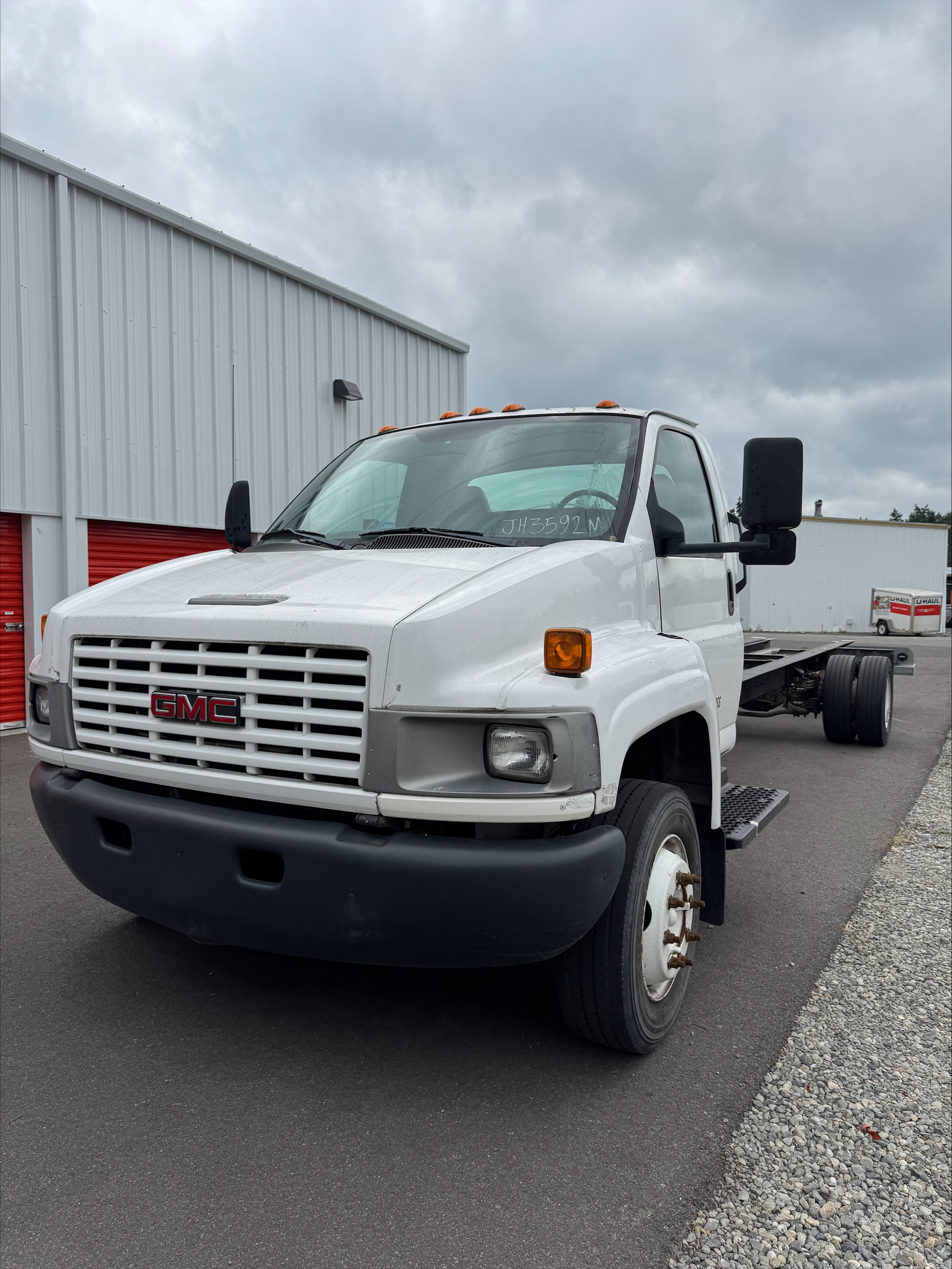 Used 2006 26 ' Cab and Chassis for sale