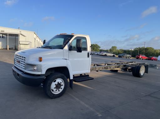 Used 2008 26 ' Cab and Chassis for sale