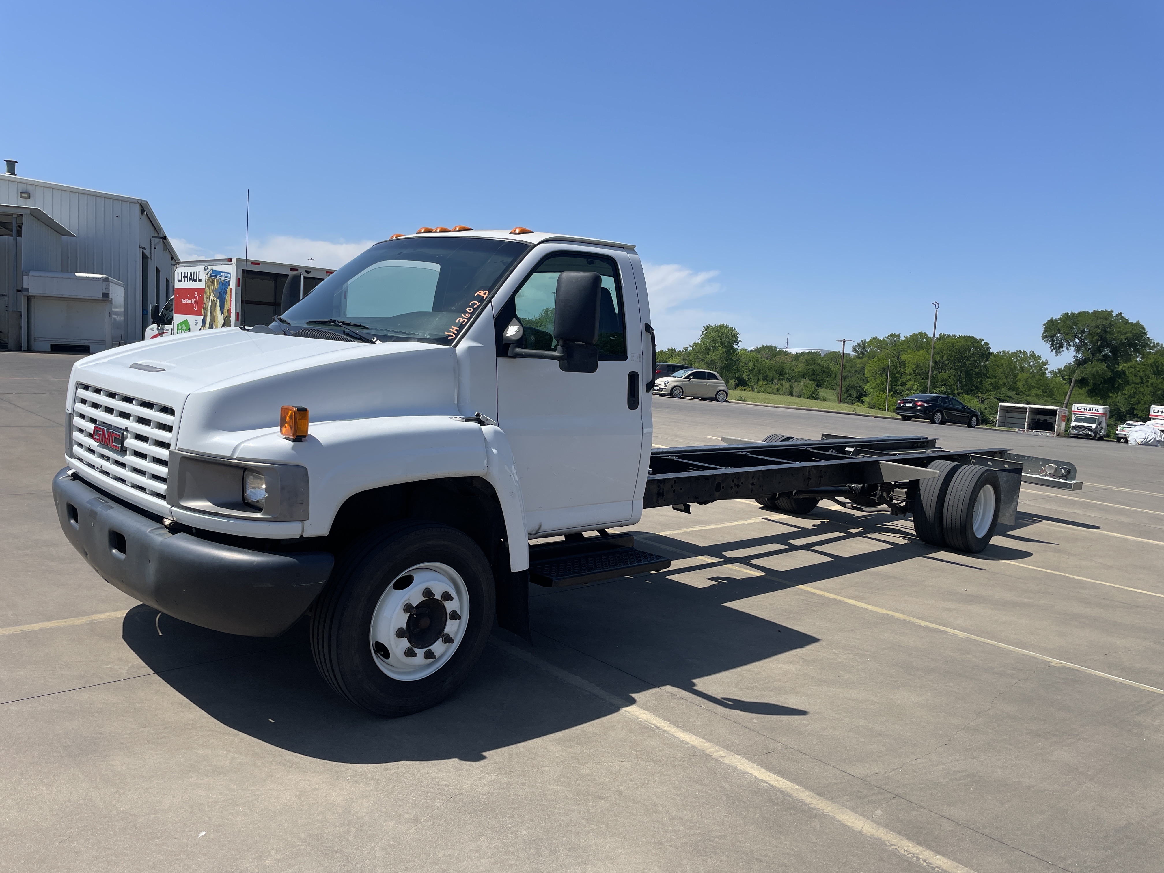 Used 2008 26 ' Cab and Chassis for sale