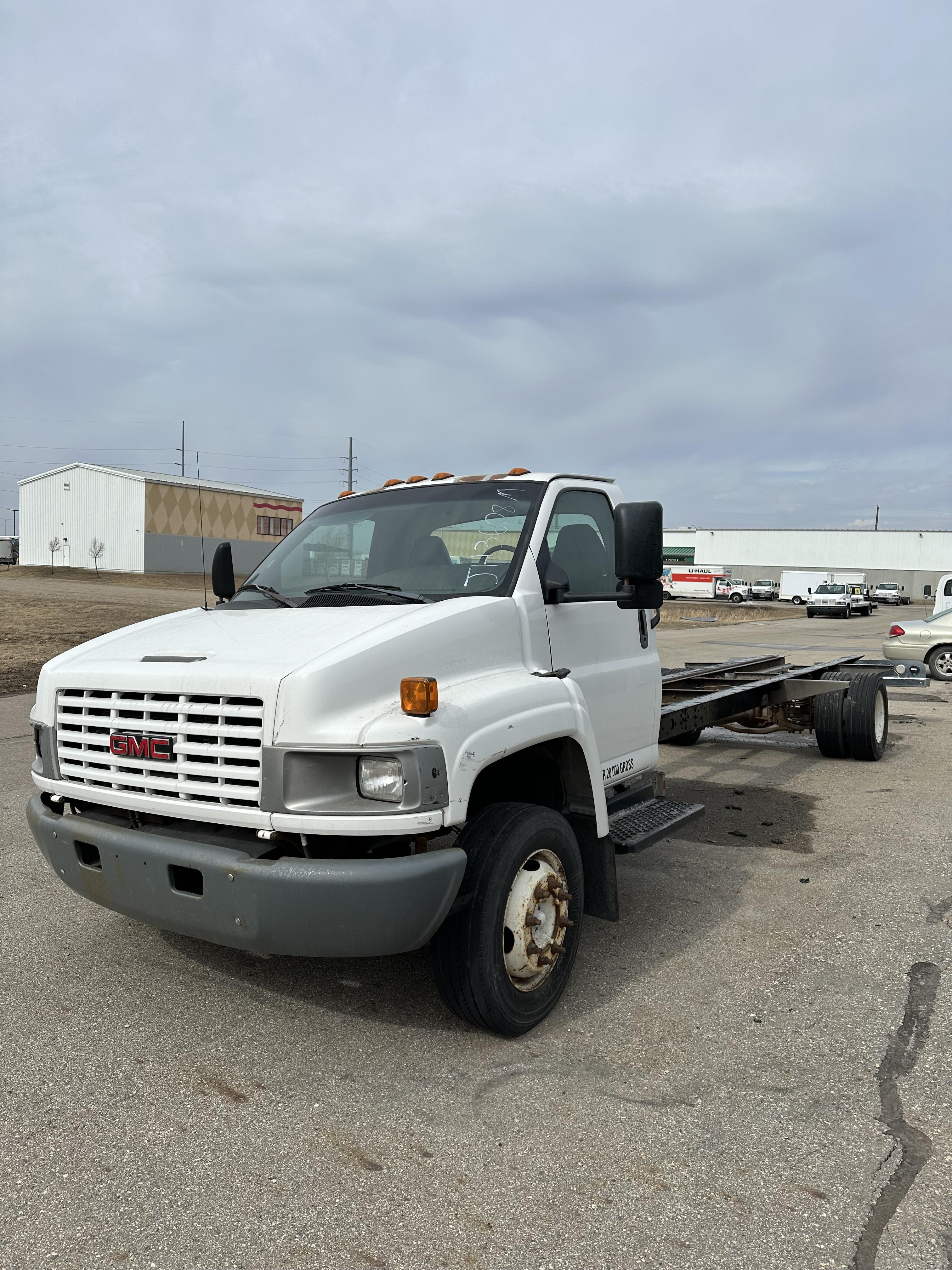 Used 2006 26 ' Cab and Chassis for sale