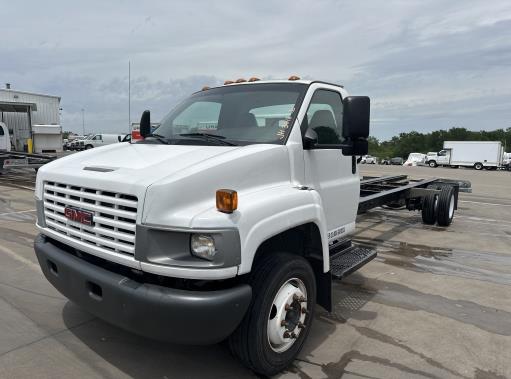 Used 2008 26 ' Cab and Chassis for sale