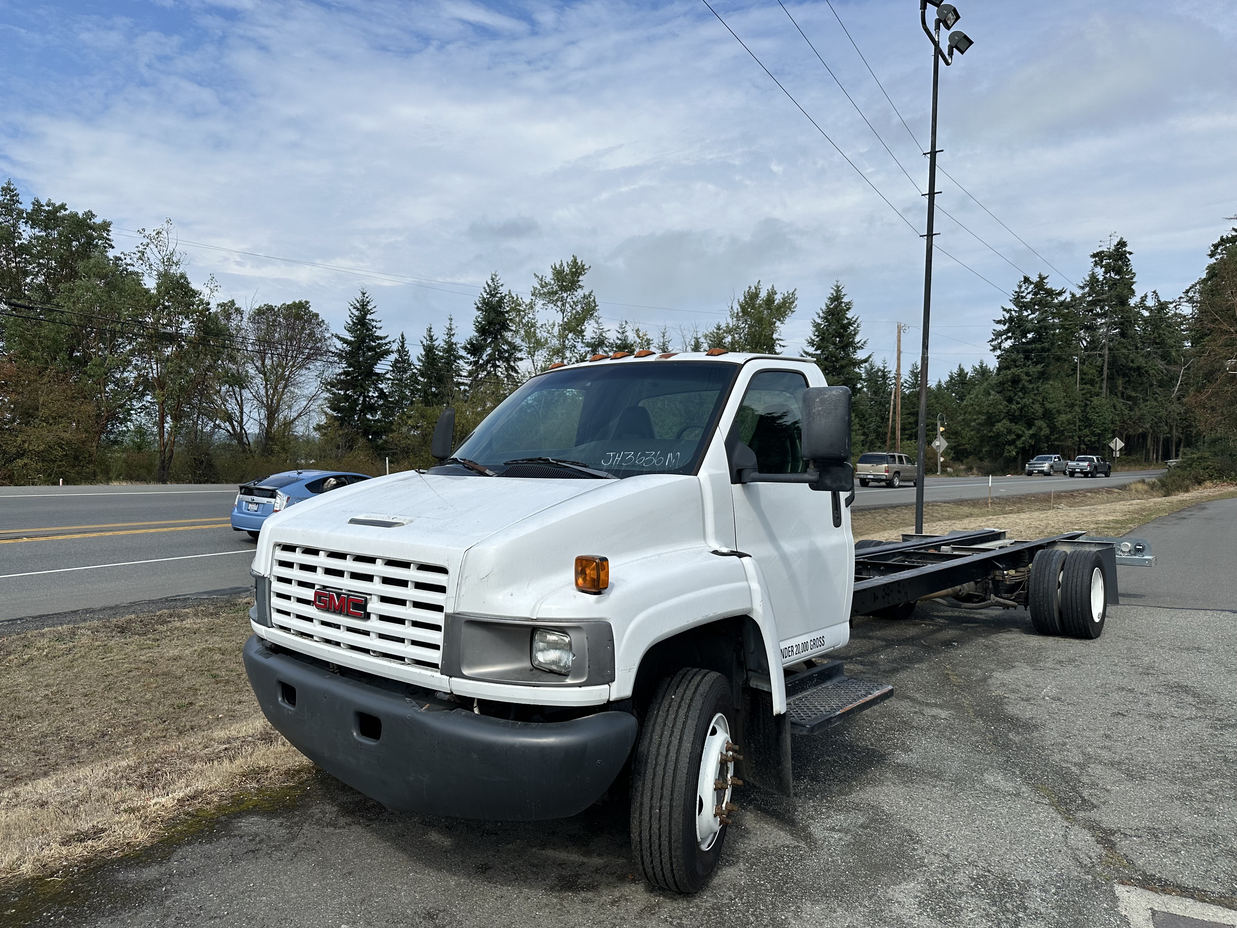 Used 2006 26 ' Cab and Chassis for sale