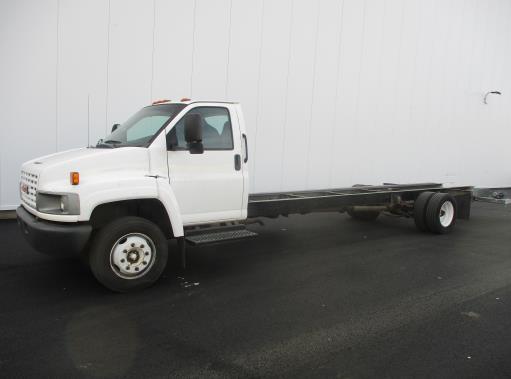 Used 2008 26 ' Cab and Chassis for sale