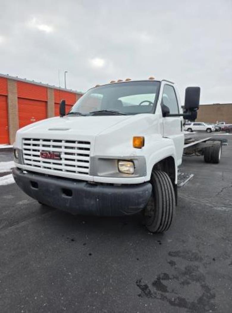 Used 2006 26 ' Cab and Chassis for sale