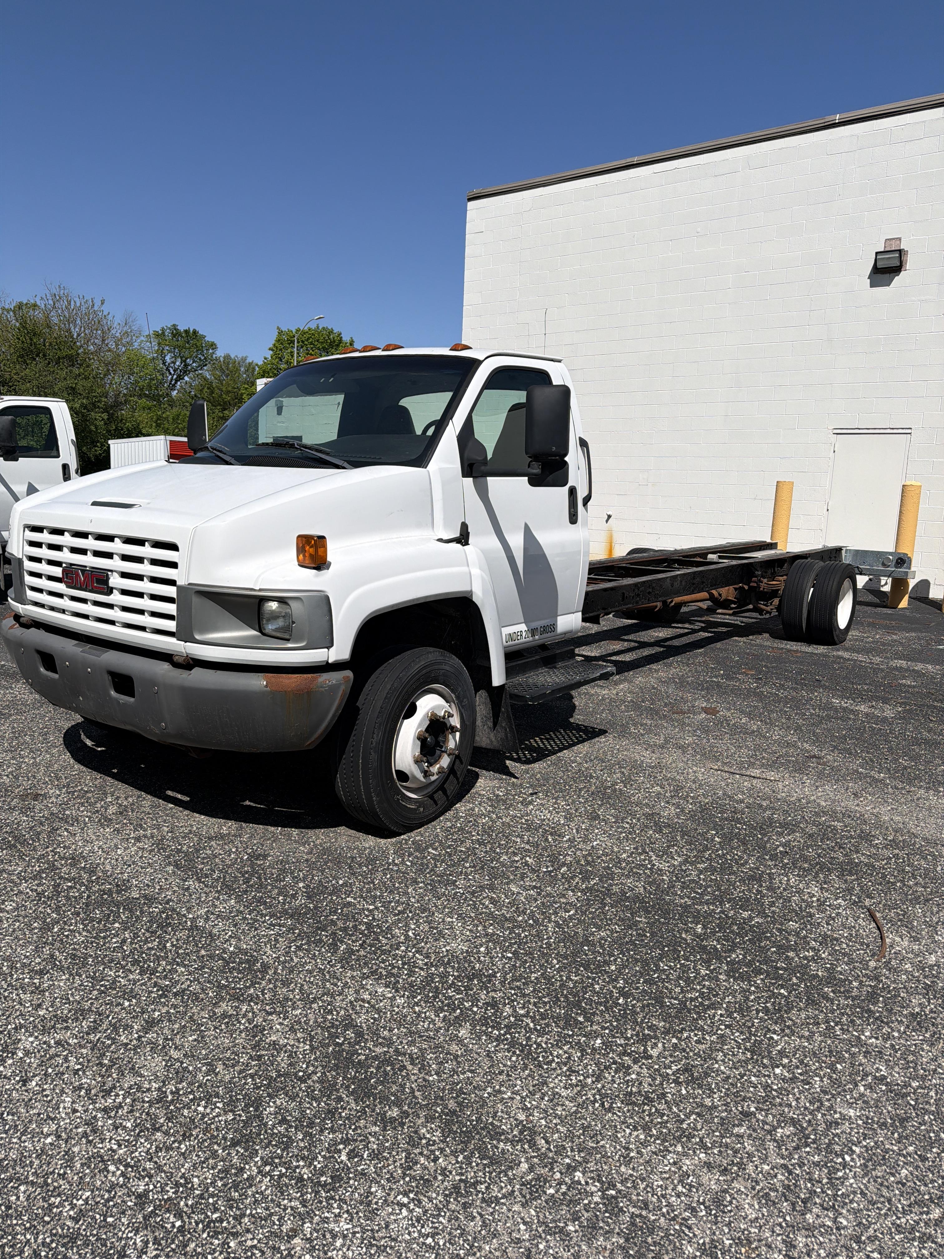 Used 2007 26 ' Cab and Chassis for sale