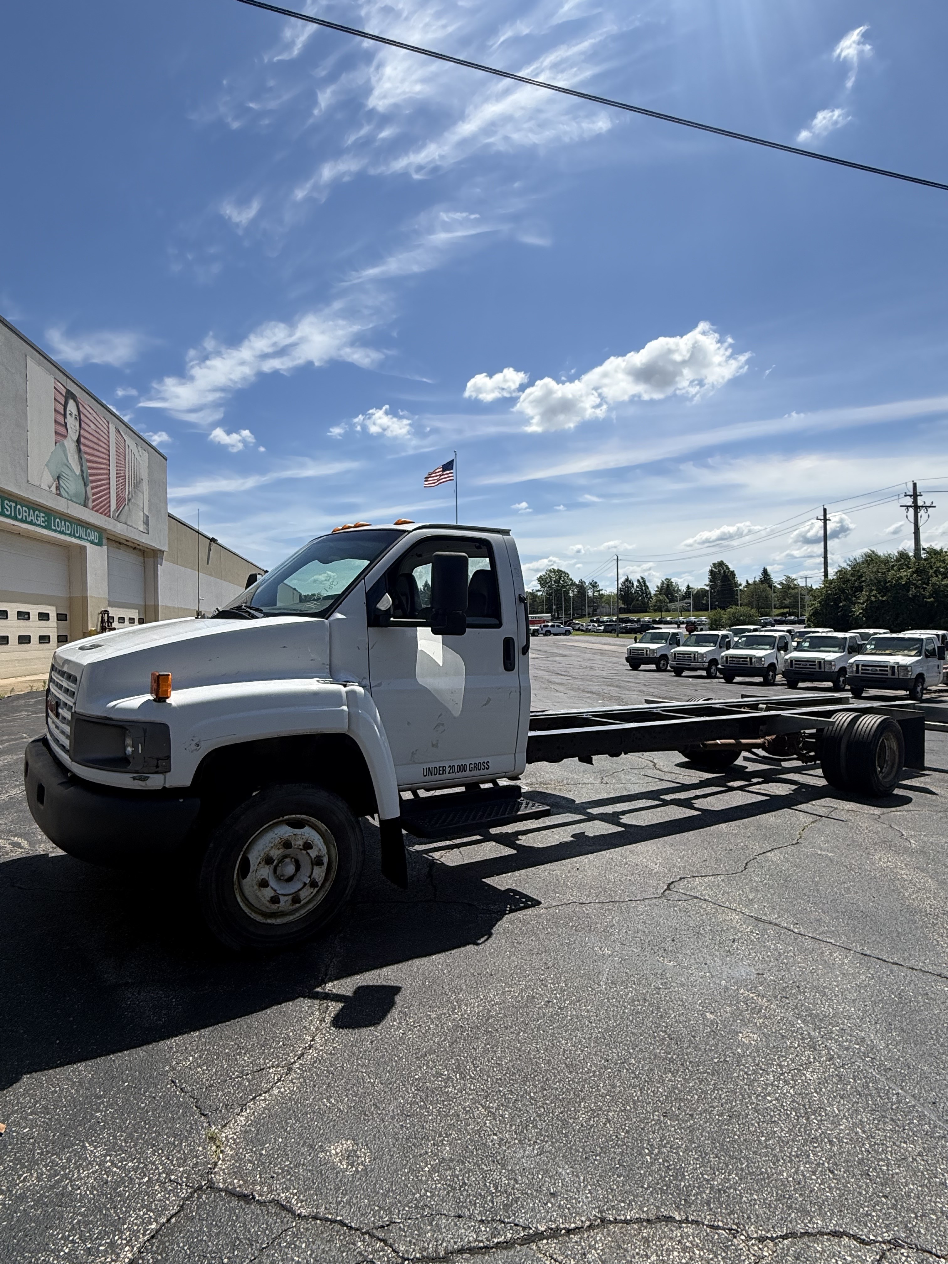 Used 2008 26 ' Cab and Chassis for sale