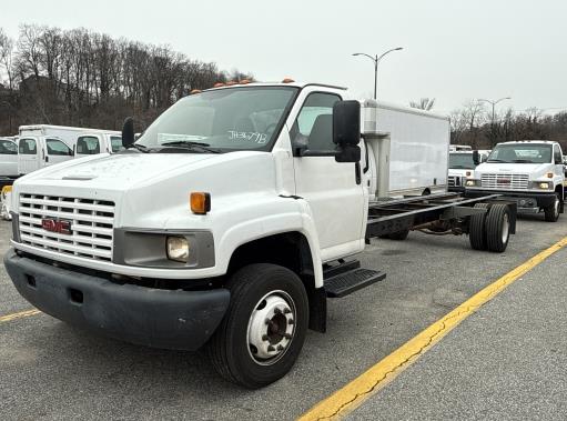 Used 2008 26 ' Cab and Chassis for sale