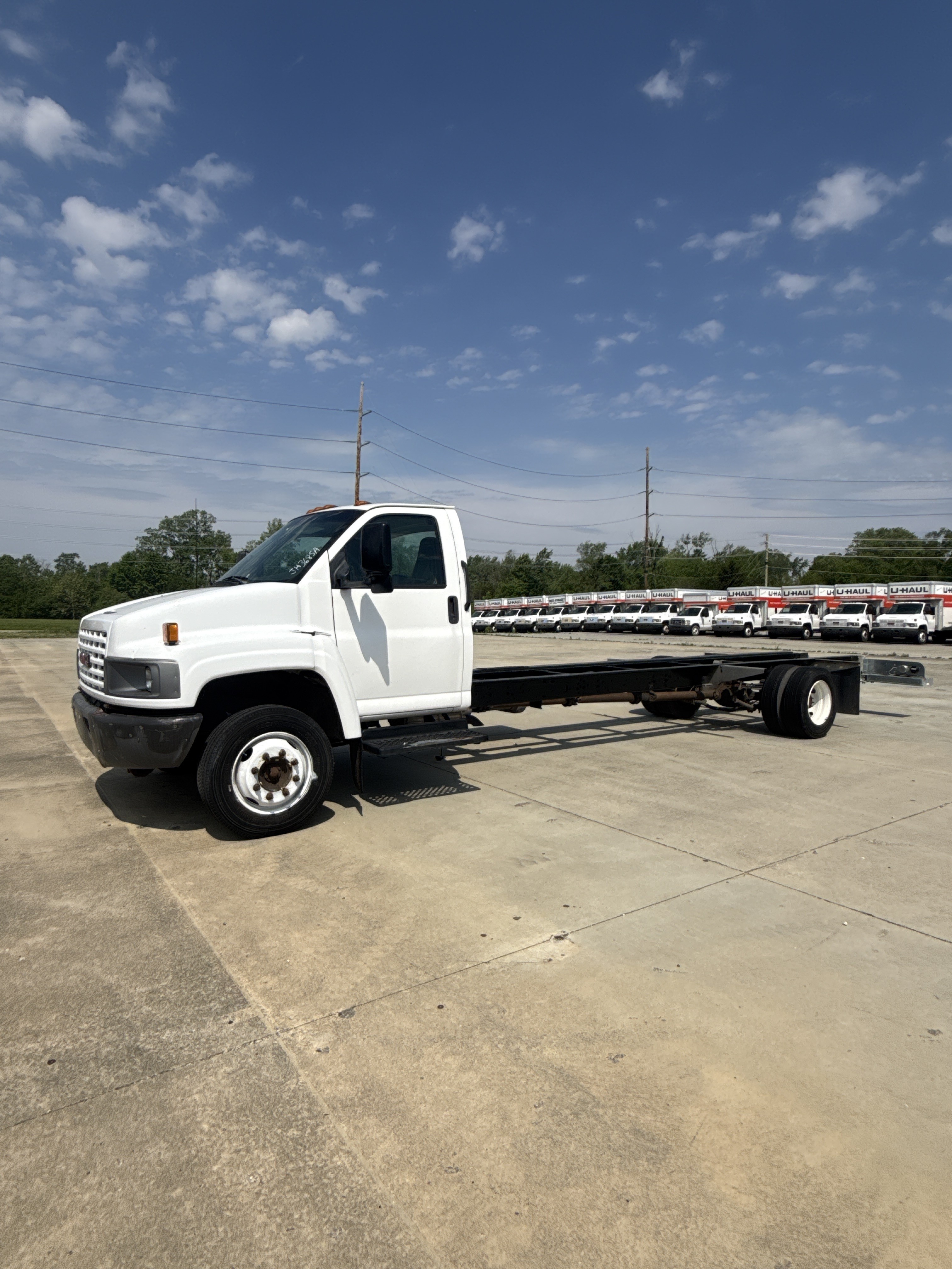 Used 2007 26 ' Cab and Chassis for sale