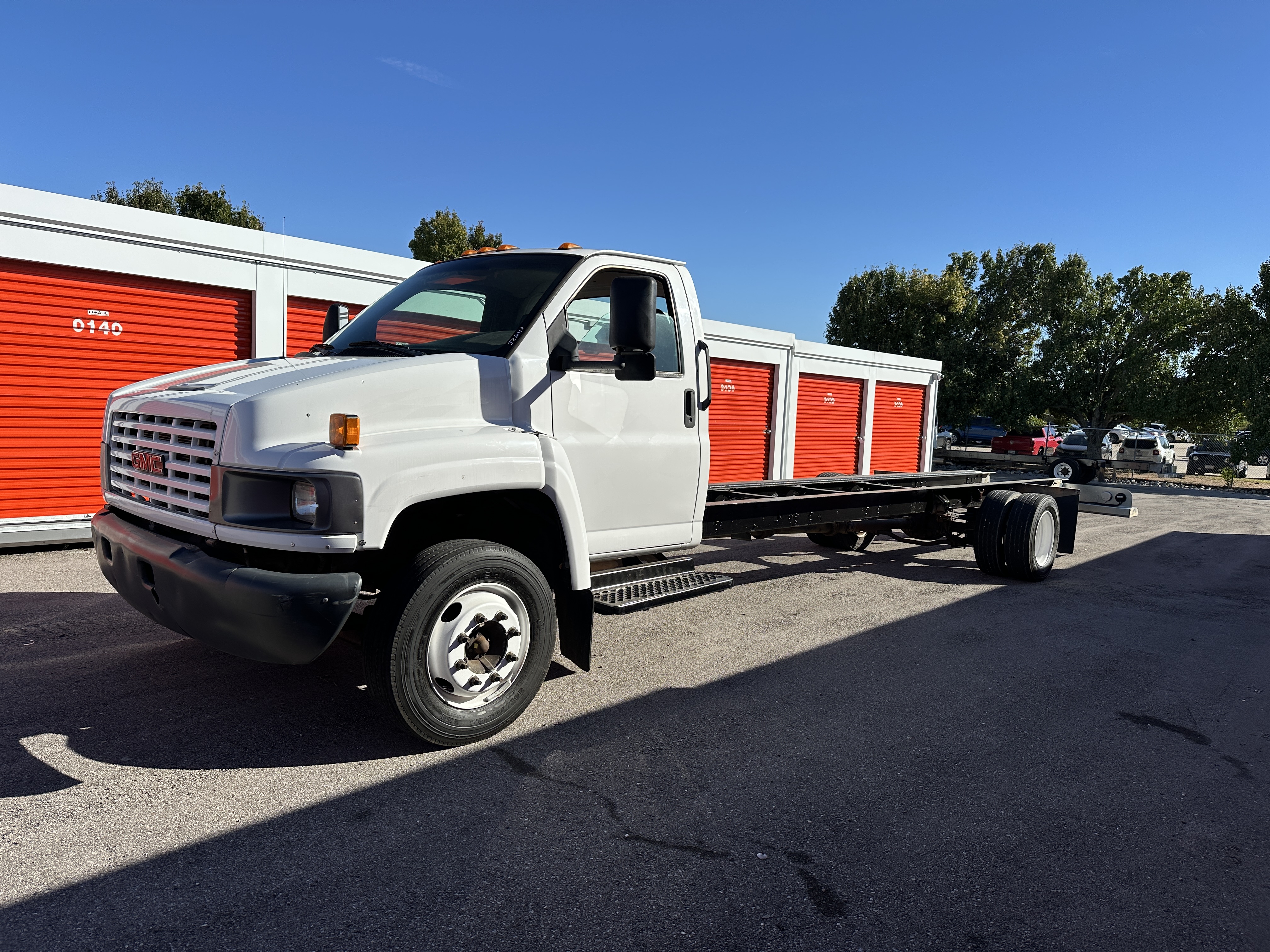Used 2007 26 ' Cab and Chassis for sale