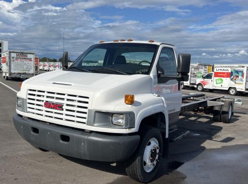 Used 2008 26 ' Cab and Chassis for sale